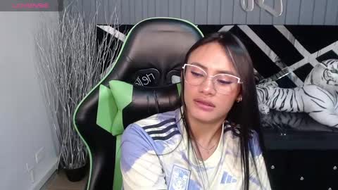 Snapshot of allisson_a chatting on 02.12.25 Allisson online show from 02.12.25