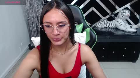 Snapshot of allisson_a chatting on 02.22.25 Allisson online show from 02.22.25