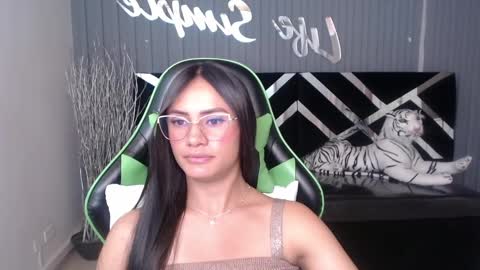 Snapshot of allisson_a chatting on 02.26.25 Allisson online show from 02.26.25