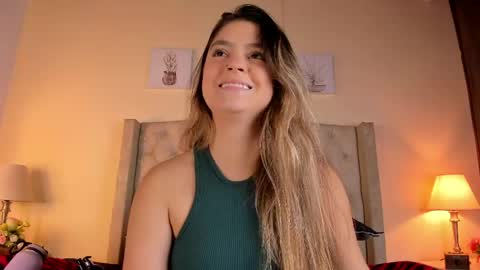 Snapshot of allisson_m chatting on 04.21.26 allisson online show from 04.21.26