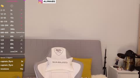 Snapshot of alllinaeve chatting on 01.25.25 Alina online show from 01.25.25