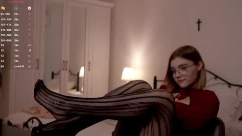 Snapshot of allotropp chatting on 10.11.25 ALOTROPP NOT BABY online show from 10.11.25