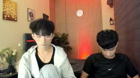 Snapshot of alluring_alpha chatting on 11.09.25 kim and josh online show from 11.09.25