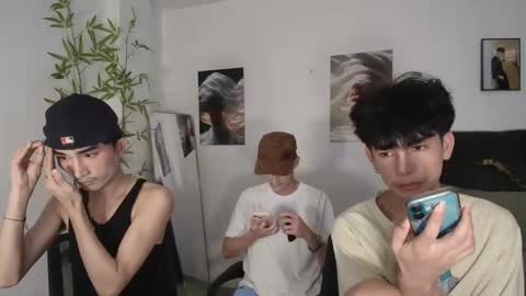 Snapshot of alluring_alpha chatting on 05.21.26 kim and josh online show from 05.21.26