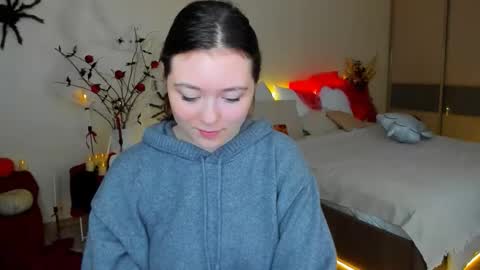 alluringeyess online show from 10.25.25