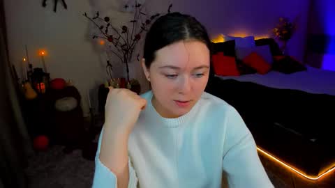 alluringeyess online show from 10.28.25