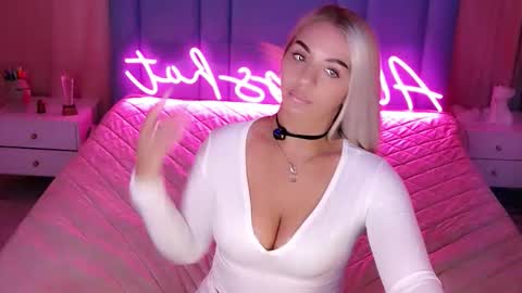 AlwaysHot online show from 02.20.26