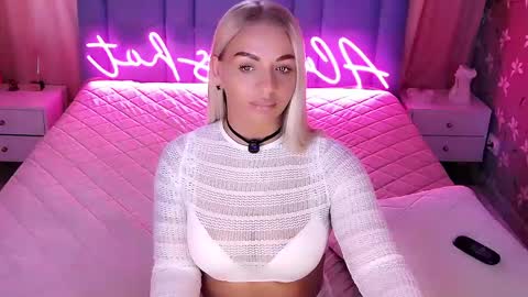 AlwaysHot online show from 04.14.26