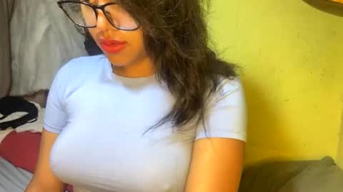 Snapshot of allyam chatting on 06.20.26 allyam online show from 06.20.26
