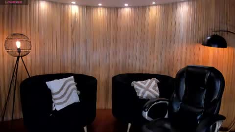 Snapshot of allyjensen chatting on 06.13.26 Alisson online show from 06.13.26