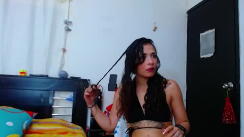 Snapshot of allyson_collins_ chatting on 12.23.24 Allyson collins online show from 12.23.24