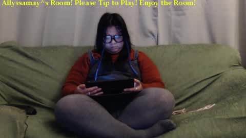 Allyssamay online show from 01.14.25