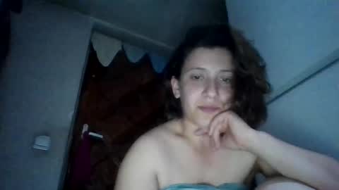 Snapshot of alma_amy chatting on 02.14.25 Alma online show from 02.14.25