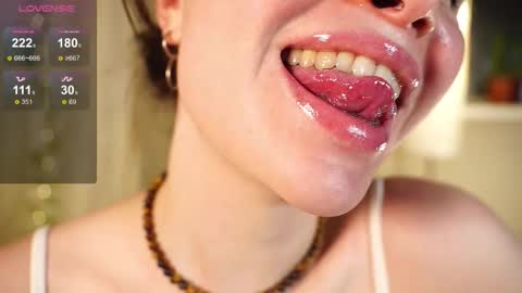 Snapshot of alma_yammy chatting on 02.01.26 Alma online show from 02.01.26