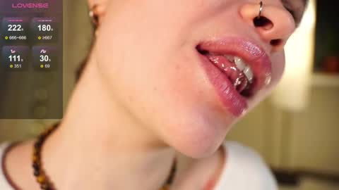 Snapshot of alma_yammy chatting on 02.04.26 Alma online show from 02.04.26