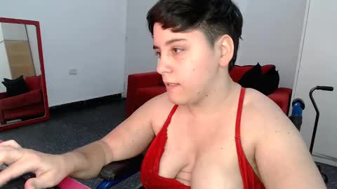 Snapshot of almondonwheels chatting on 12.05.24 Almond online show from 12.05.24