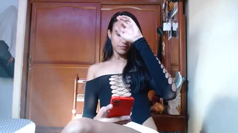 Snapshot of alogenotwink chatting on 02.09.25 STEPHAN online show from 02.09.25
