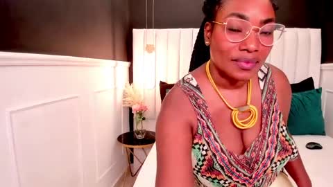 Snapshot of alondra_adams_ chatting on 05.28.26 Alondra online show from 05.28.26