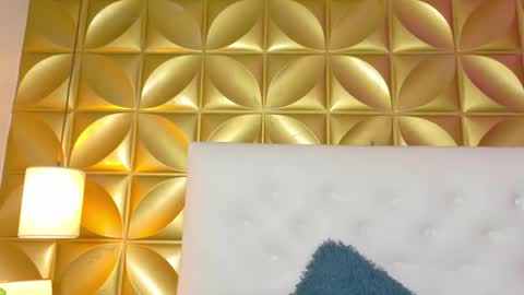 Hazel Bowie online show from 04.10.26