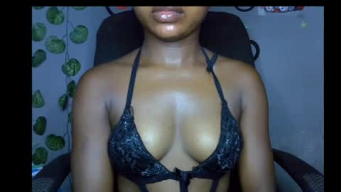 Snapshot of alosexy_bae chatting on 05.06.26 alo online show from 05.06.26