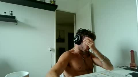 Snapshot of alphah_hunk chatting on 05.10.26 alphah_hunk online show from 05.10.26