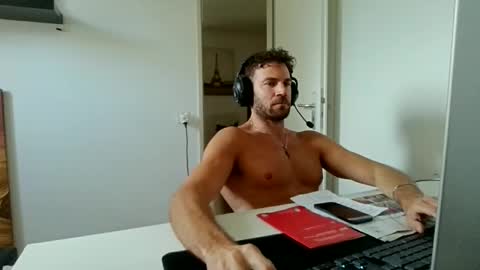 Snapshot of alphah_hunk chatting on 06.06.26 alphah_hunk online show from 06.06.26