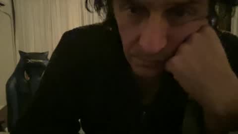 Snapshot of alphandre chatting on 01.19.25 AlphAndre online show from 01.19.25