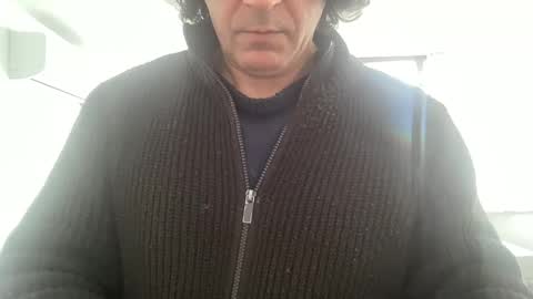 Snapshot of alphandre chatting on 01.22.25 AlphAndre online show from 01.22.25