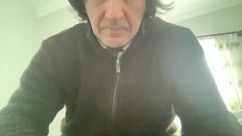 Snapshot of alphandre chatting on 01.25.25 AlphAndre online show from 01.25.25