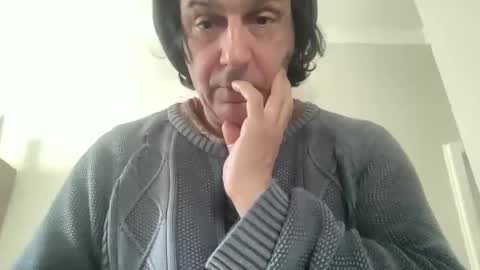 Snapshot of alphandre chatting on 01.27.25 AlphAndre online show from 01.27.25