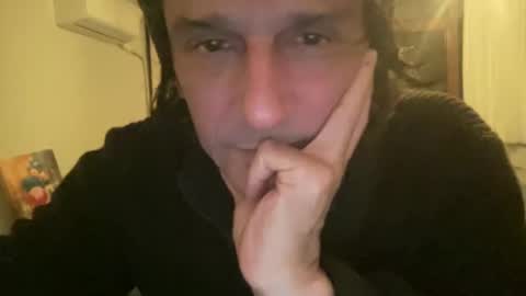 Snapshot of alphandre chatting on 01.29.25 AlphAndre online show from 01.29.25