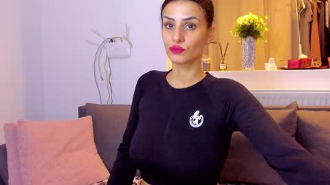 Snapshot of alphaqueenx chatting on 02.01.26 Michelle online show from 02.01.26