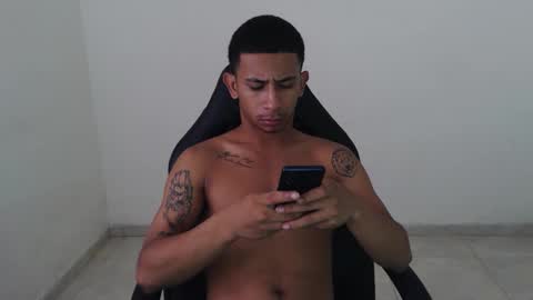 alphas_latins online show from 04.18.26