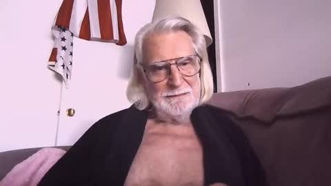 AlphaUniform online show from 02.02.26