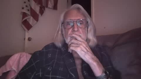 AlphaUniform online show from 04.08.26