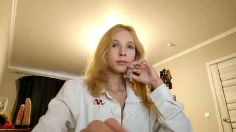 Snapshot of altheadoyel chatting on 09.25.25 May online show from 09.25.25