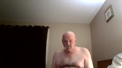 Snapshot of altoplay69 chatting on 12.21.25 altoplay69 online show from 12.21.25