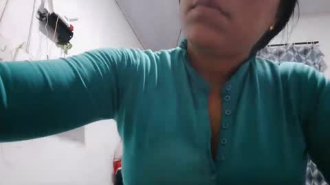 analia online show from 10.23.25