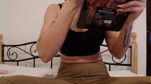 Missy online show from 11.28.25