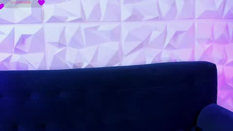 Snapshot of alys_molly chatting on 12.21.24 sopie online show from 12.21.24