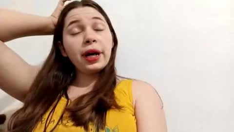 Snapshot of alysaadley chatting on 12.16.25 Zara online show from 12.16.25