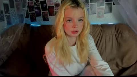 Alysa   7GMT  online show from 03.13.26