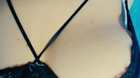 Snapshot of alysanight chatting on 03.12.25 Alysa online show from 03.12.25