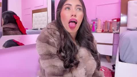 alysonjackson online show from 12.04.25