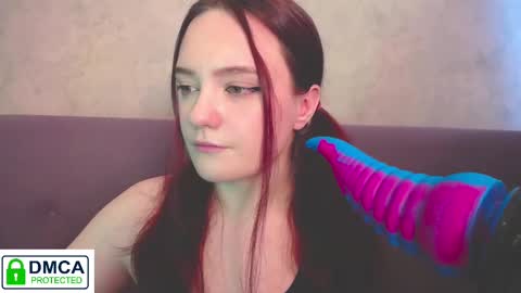 Alyssa online show from 03.11.25