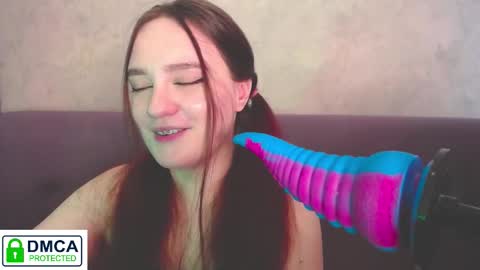 Alyssa online show from 10.24.25