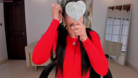 Snapshot of alyssadean_ chatting on 05.13.26 Aly online show from 05.13.26