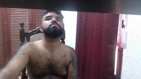 Snapshot of alz_hunter chatting on 09.30.25 alz_hunter online show from 09.30.25