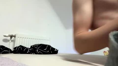 alzuhki975150 online show from 03.19.26