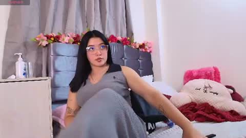 Snapshot of amabella_w chatting on 07.17.26 Isabella online show from 07.17.26
